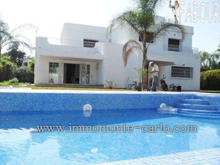 Villa avec chauffage et piscine à louer au quartier  Souissi
